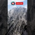 Descubre las impresionantes montañas de los Alpes de Dachstein en un viaje de turismo por Austria